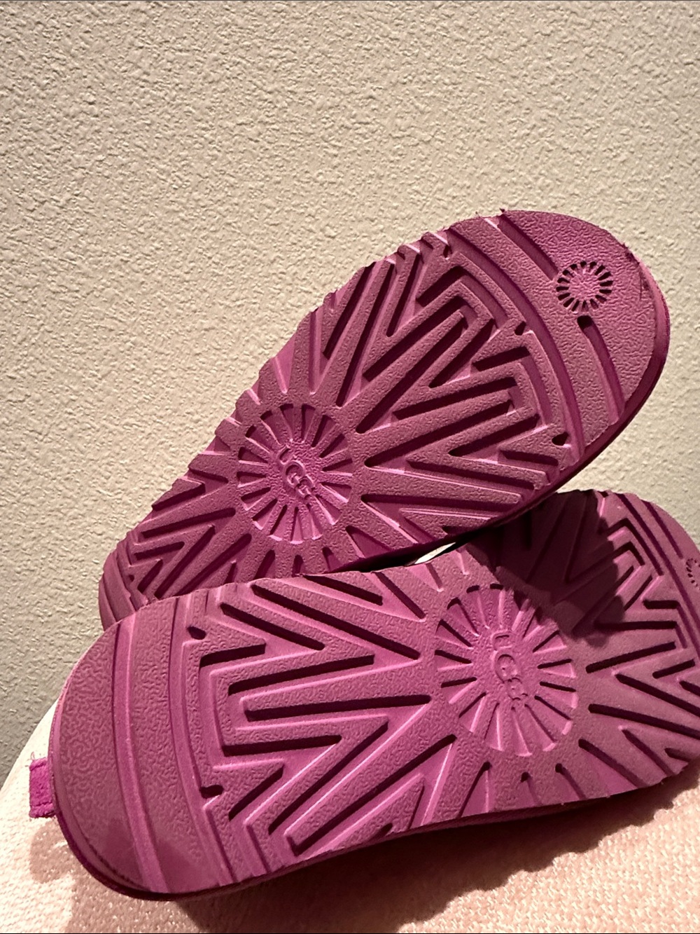 UGG women Magenta Suede Shearling Booties size 9 - Picture 3 of 8